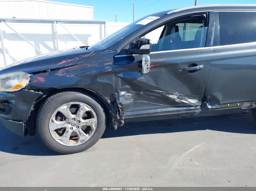 2013 Volvo Xc60 3.2/3.2 Platinum/3.2 Premier/3.2 Premier Plus VIN: YV4952DL5D2407389 Lot: 43809593