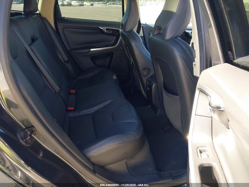 2013 Volvo Xc60 3.2/3.2 Platinum/3.2 Premier/3.2 Premier Plus VIN: YV4952DL5D2407389 Lot: 43809593