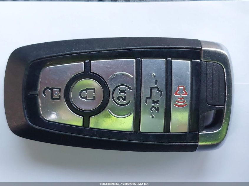 2023 Ford F-350 Lariat VIN: 1FT8W3BT4PEE00120 Lot: 43809634