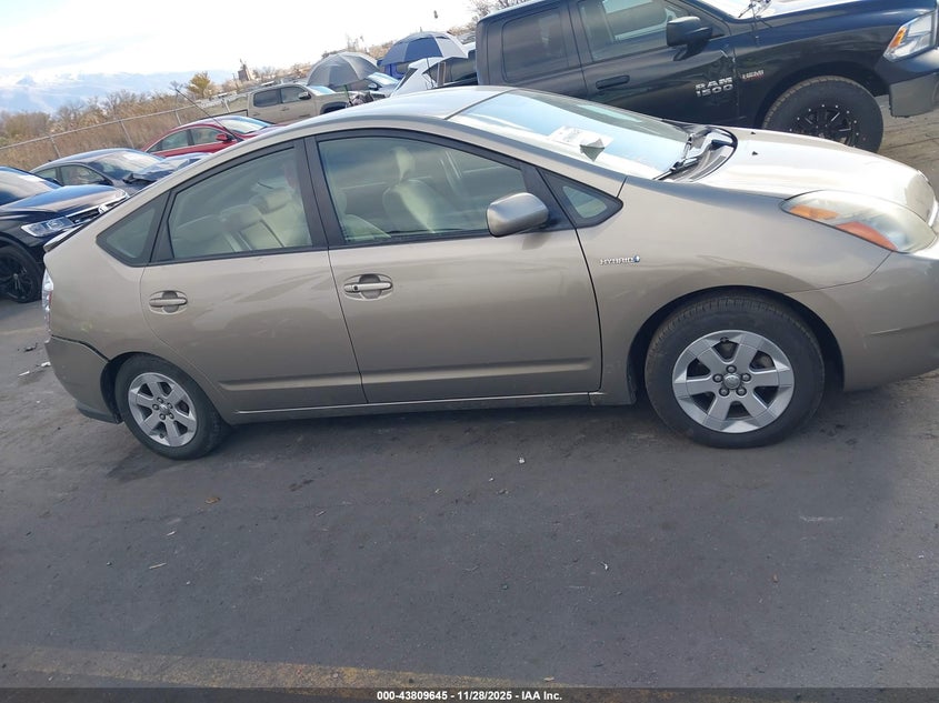 2007 Toyota Prius VIN: JTDKB20U077675561 Lot: 43809645