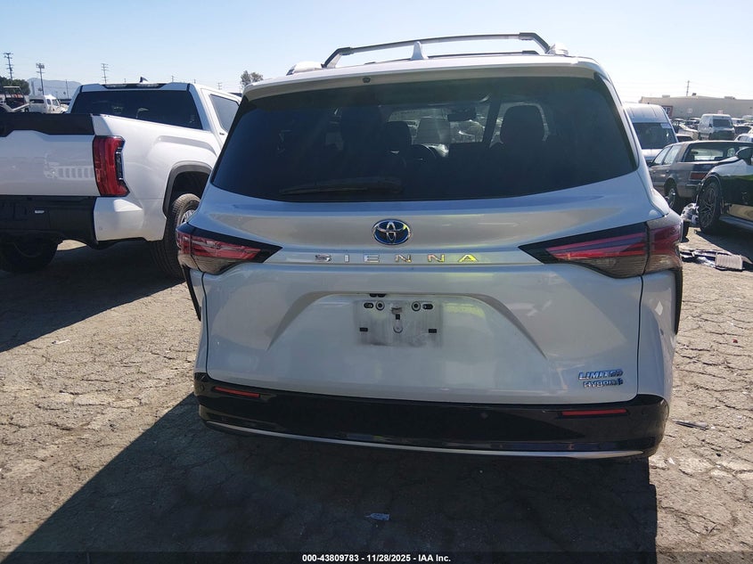 2024 Toyota Sienna Limited VIN: 5TDZRKEC7RS185864 Lot: 43809783