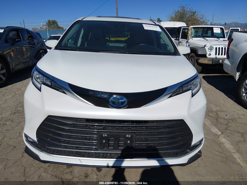 2024 Toyota Sienna Limited VIN: 5TDZRKEC7RS185864 Lot: 43809783