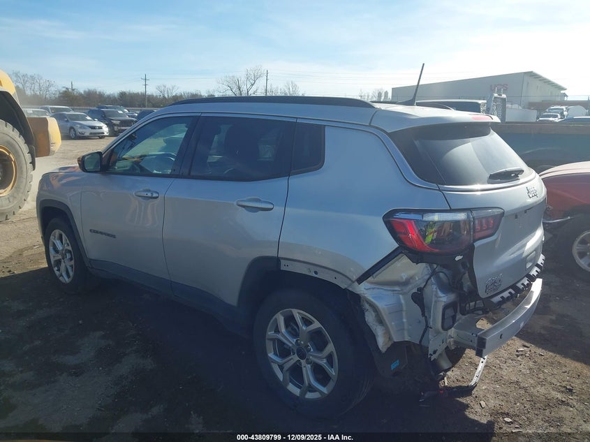 2025 Jeep Compass - widok 3