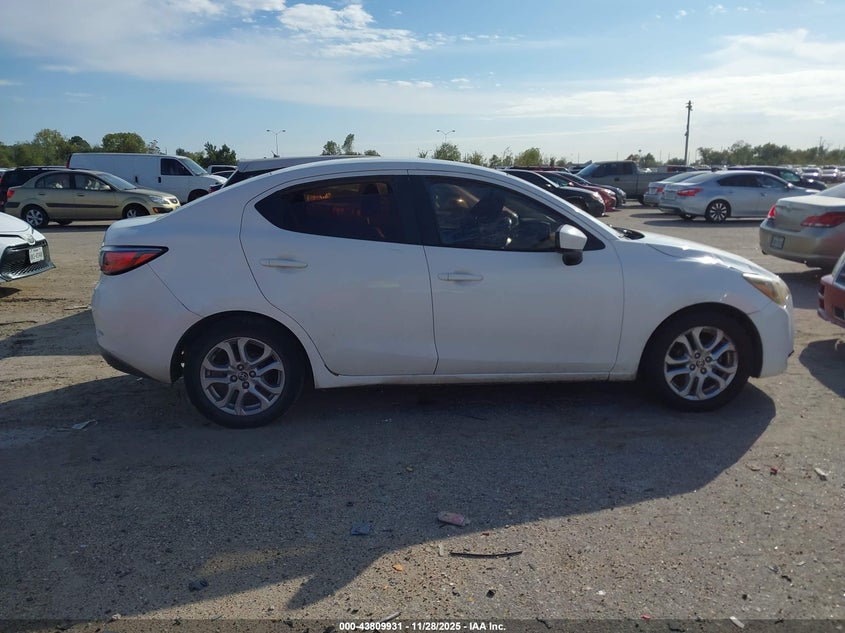 2016 Scion Ia VIN: 3MYDLBZV0GY118957 Lot: 43809931