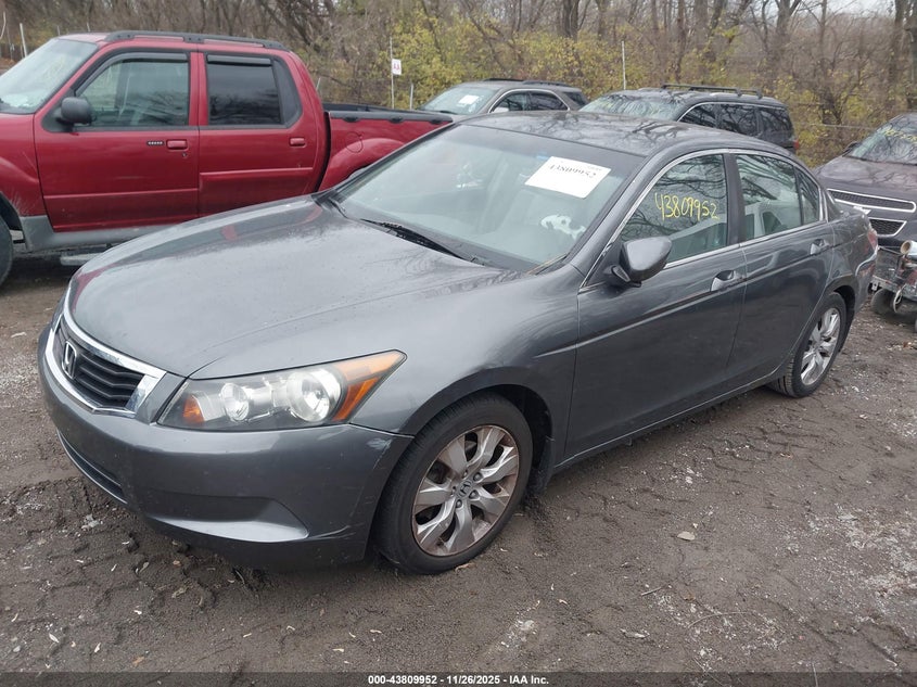 1HGCP268X8A156930 2008 HONDA ACCORD photo no. 2