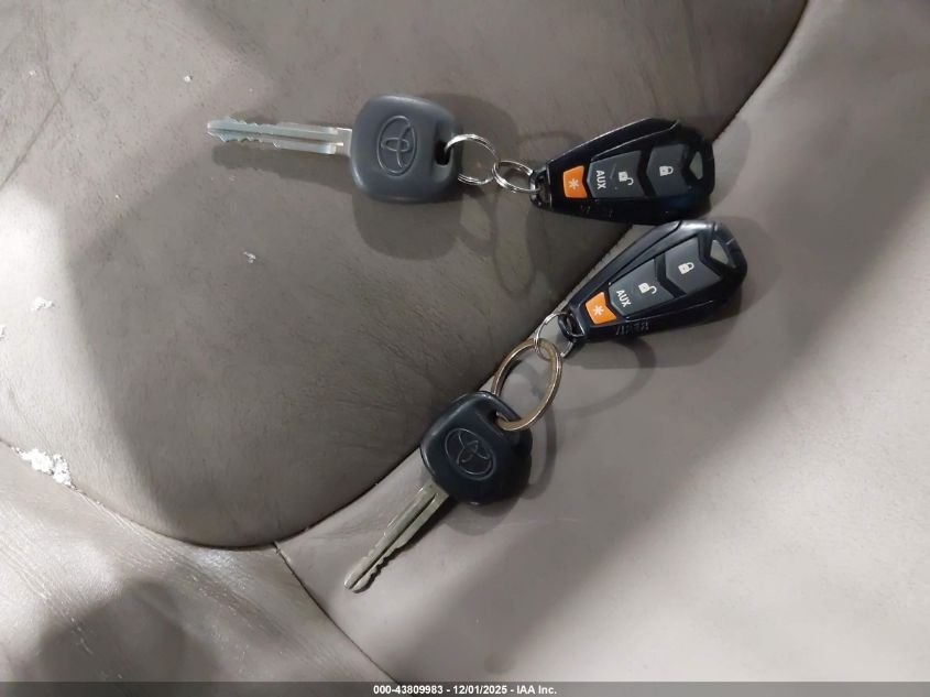 2005 Toyota Sienna Xle/Xle Limited VIN: 5TDBA22C35S045155 Lot: 43809983