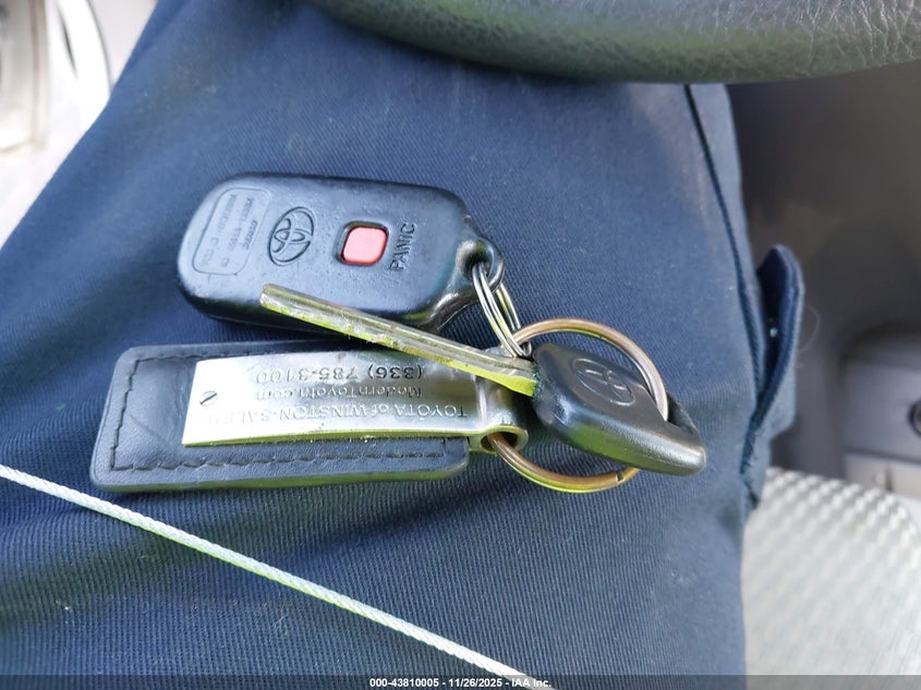 2006 Toyota Highlander VIN: JTEDD21A560148433 Lot: 43810005