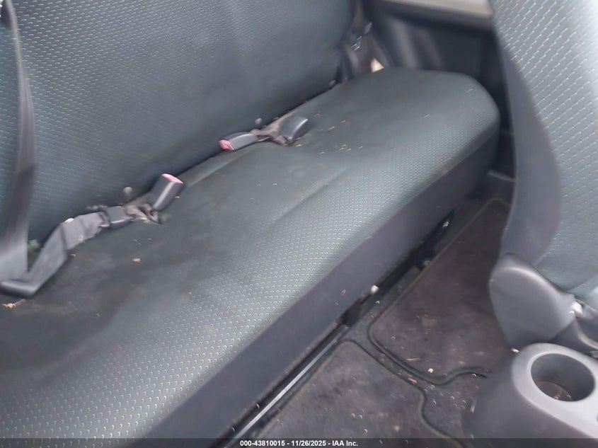 2008 Toyota Yaris VIN: JTDJT923085186127 Lot: 43810015