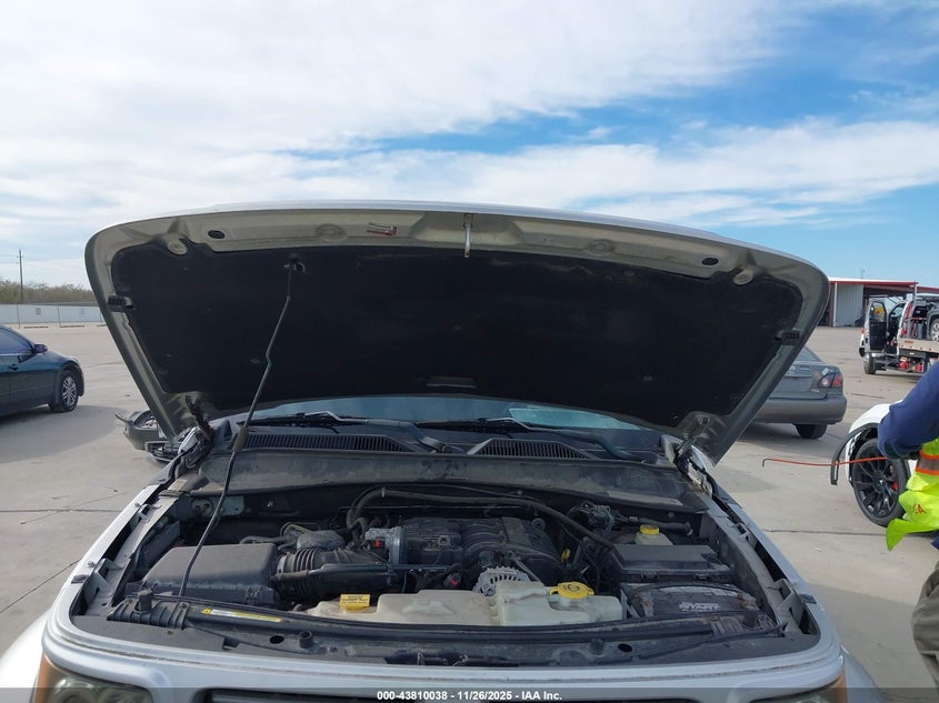 2008 Dodge Nitro Slt/Rt VIN: 1D8GT58618W127653 Lot: 43810038