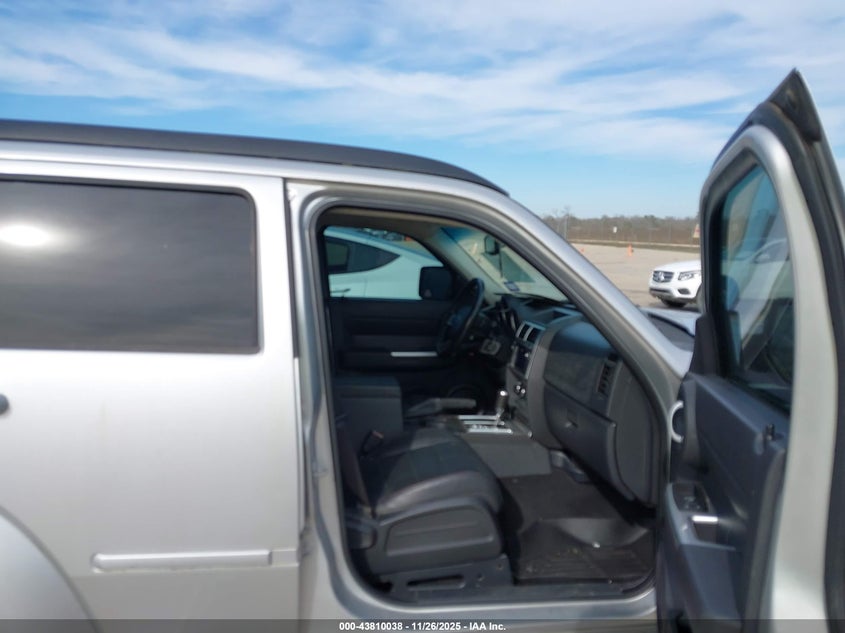 1D8GT58618W127653 2008 DODGE NITRO photo no. 5