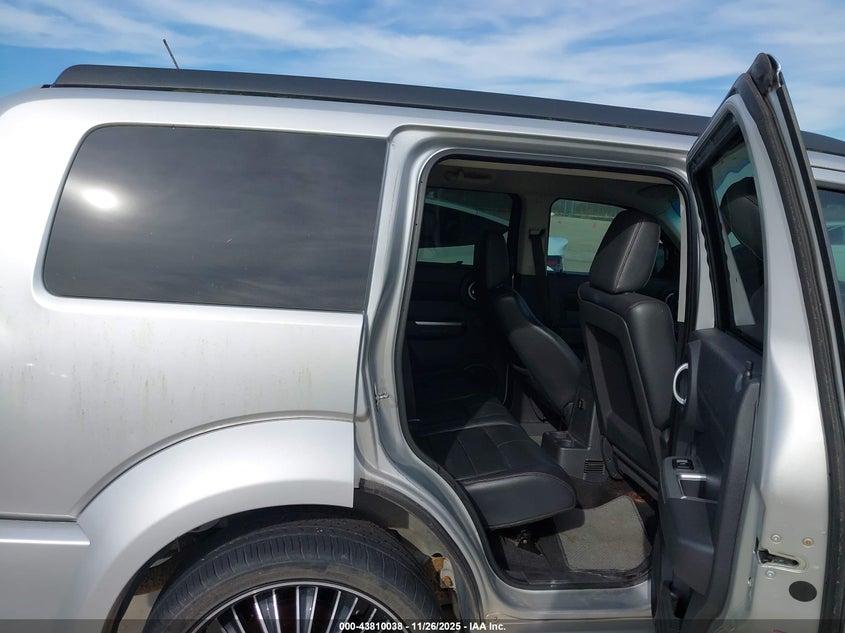 2008 Dodge Nitro Slt/Rt VIN: 1D8GT58618W127653 Lot: 43810038