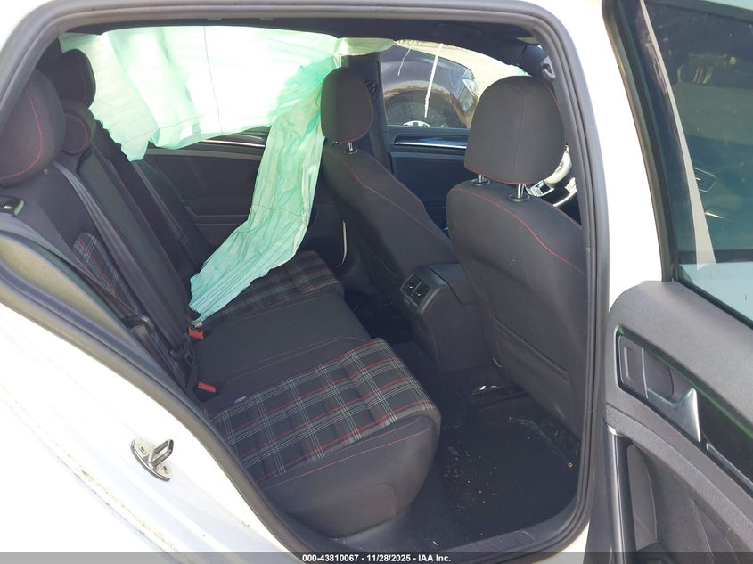 2017 Volkswagen Golf Gti Autobahn 4-Door/S 4-Door/Se 4-Door/Sport VIN: 3VW4T7AU9HM027450 Lot: 43810067