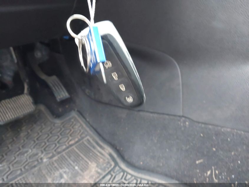 2016 Ford Focus Titanium VIN: 1FADP3N22GL298882 Lot: 43810085