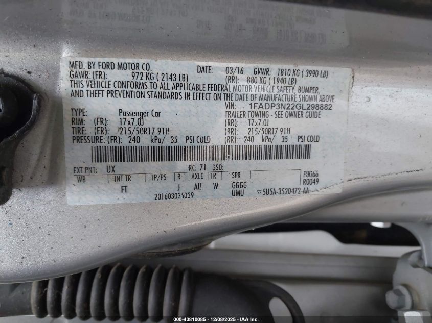 2016 Ford Focus Titanium VIN: 1FADP3N22GL298882 Lot: 43810085