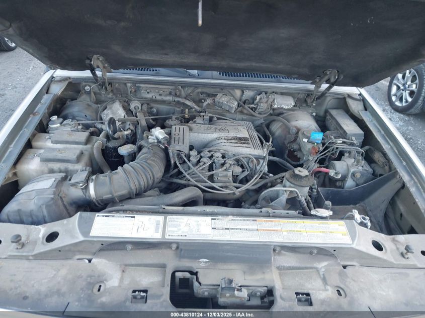 2001 Ford Explorer Eddie Bauer VIN: 1FMZU84P01ZA61469 Lot: 43810124