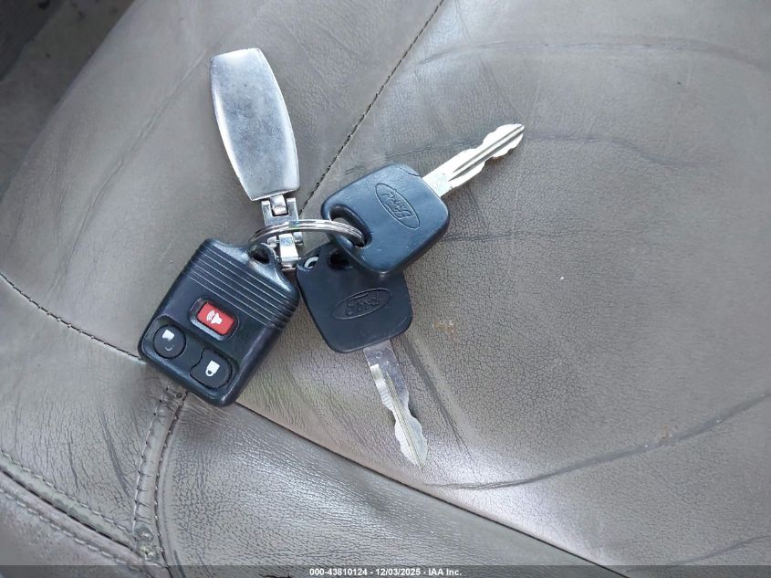 2001 Ford Explorer Eddie Bauer VIN: 1FMZU84P01ZA61469 Lot: 43810124