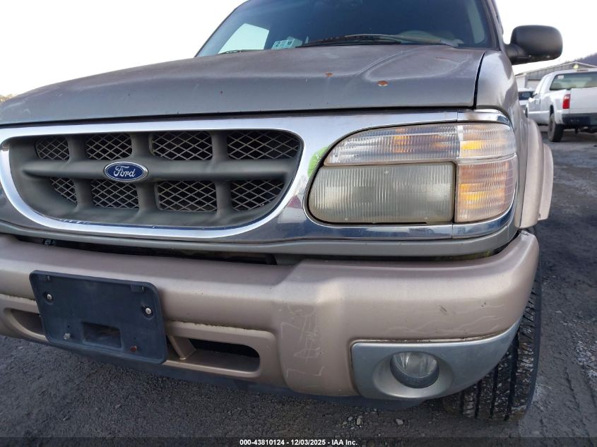 2001 Ford Explorer Eddie Bauer VIN: 1FMZU84P01ZA61469 Lot: 43810124