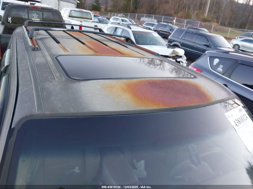 2001 Ford Explorer Eddie Bauer VIN: 1FMZU84P01ZA61469 Lot: 43810124