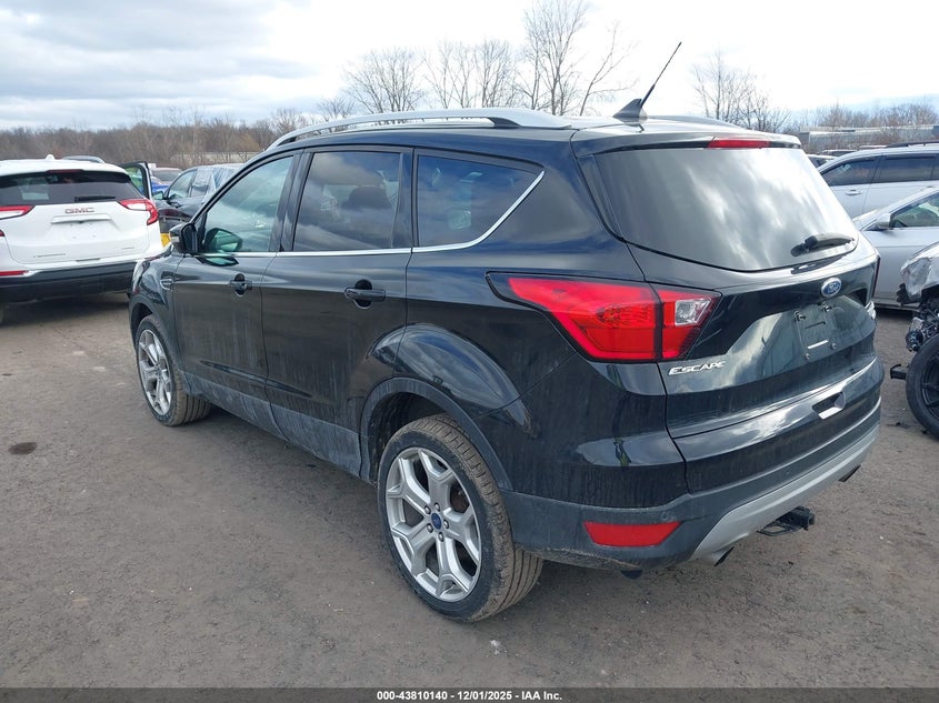1FMCU9J93KUB15461 2019 FORD ESCAPE photo no. 3