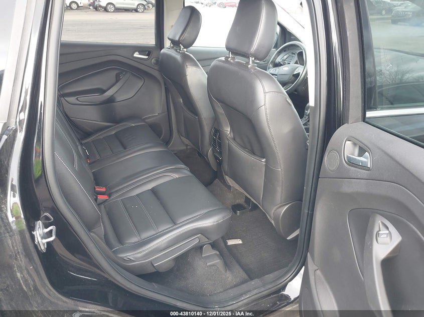 1FMCU9J93KUB15461 2019 FORD ESCAPE photo no. 8