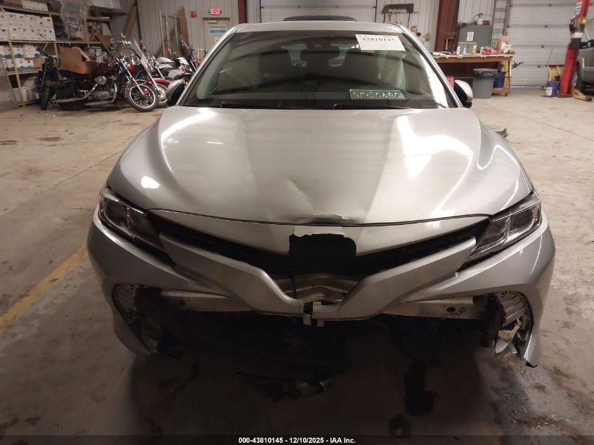 2018 Toyota Camry Le VIN: 4T1B11HK4JU145291 Lot: 43810145