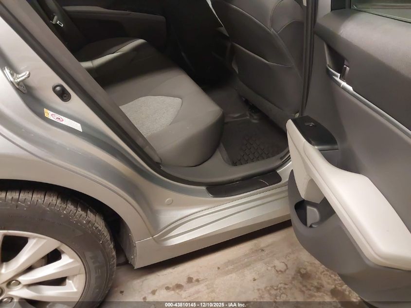 2018 Toyota Camry Le VIN: 4T1B11HK4JU145291 Lot: 43810145