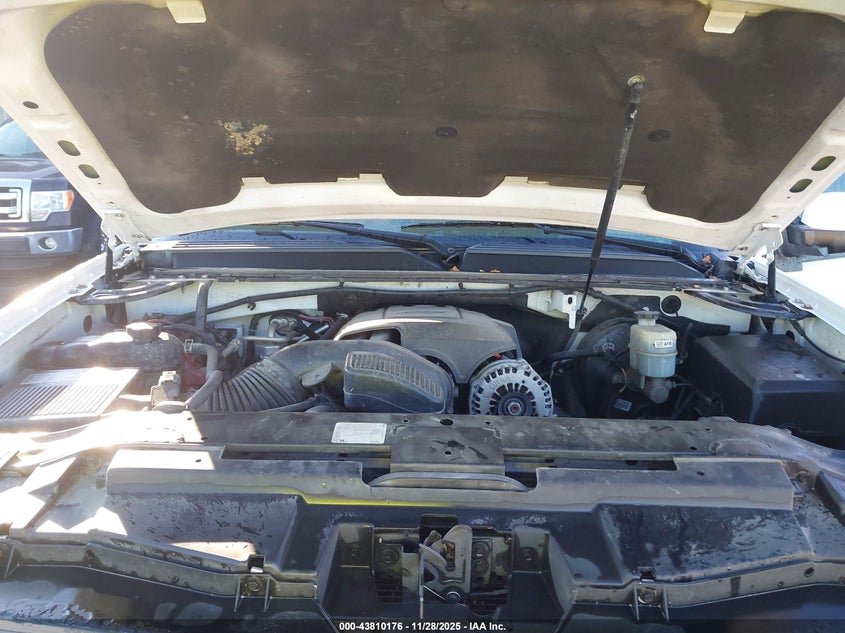 2013 Chevrolet Tahoe Lt VIN: 1GNSCBE03DR355127 Lot: 43810176