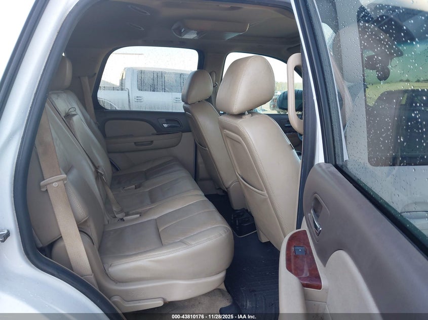 2013 Chevrolet Tahoe Lt VIN: 1GNSCBE03DR355127 Lot: 43810176