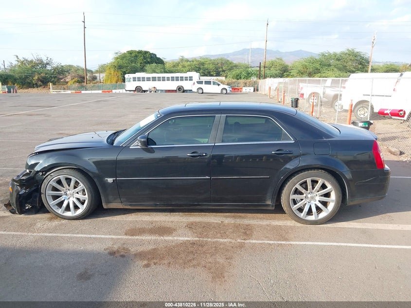 2006 Chrysler 300C Srt8 VIN: 2C3LA73W26H377781 Lot: 43810226