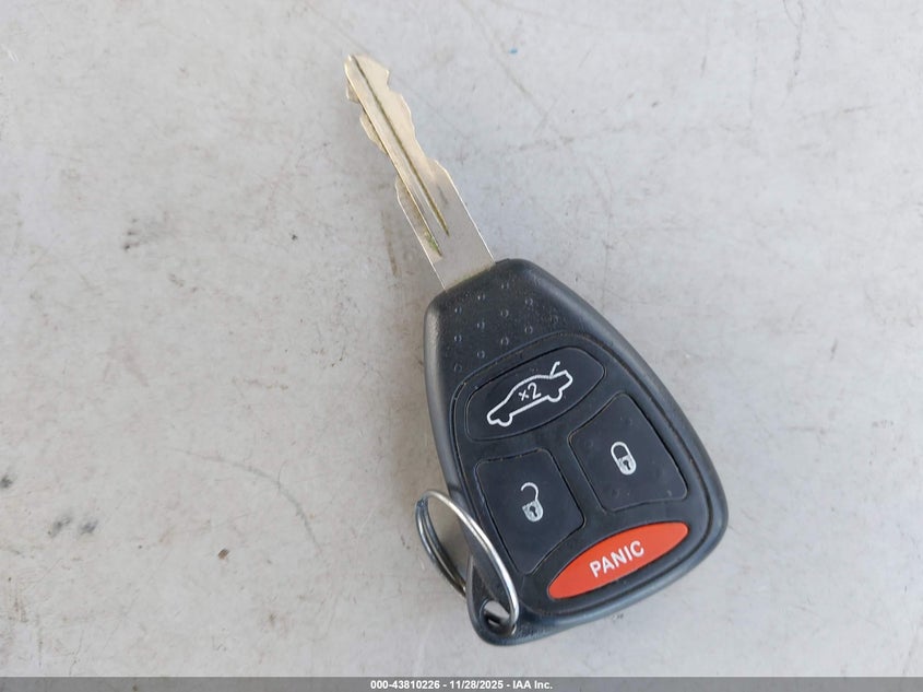 2006 Chrysler 300C Srt8 VIN: 2C3LA73W26H377781 Lot: 43810226