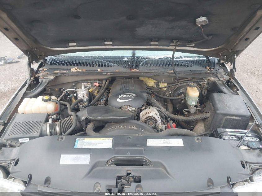 2001 Chevrolet Silverado 1500 Ls VIN: 2GCEC19V411334040 Lot: 43810256