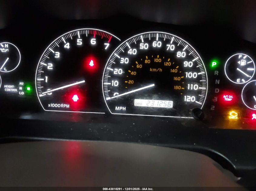 2005 Toyota Sequoia Limited V8 VIN: 5TDBT48A25S239901 Lot: 43810291