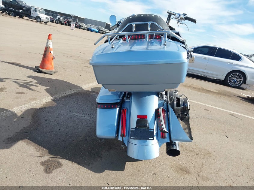 2016 Harley-Davidson Fltrxs Road Glide Special VIN: 1HD1KTM32GB624674 Lot: 43810318