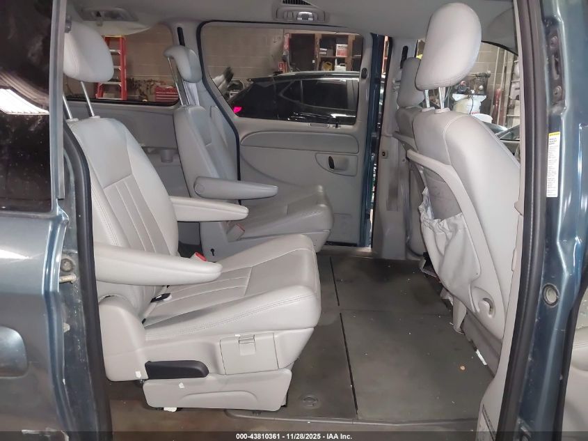 2005 Chrysler Town & Country Touring VIN: 2C4GP54LX5R119473 Lot: 43810361