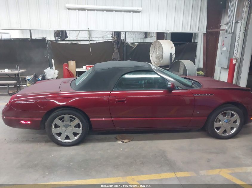 2004 Ford Thunderbird VIN: 1FAHP60AX4Y104924 Lot: 43810367