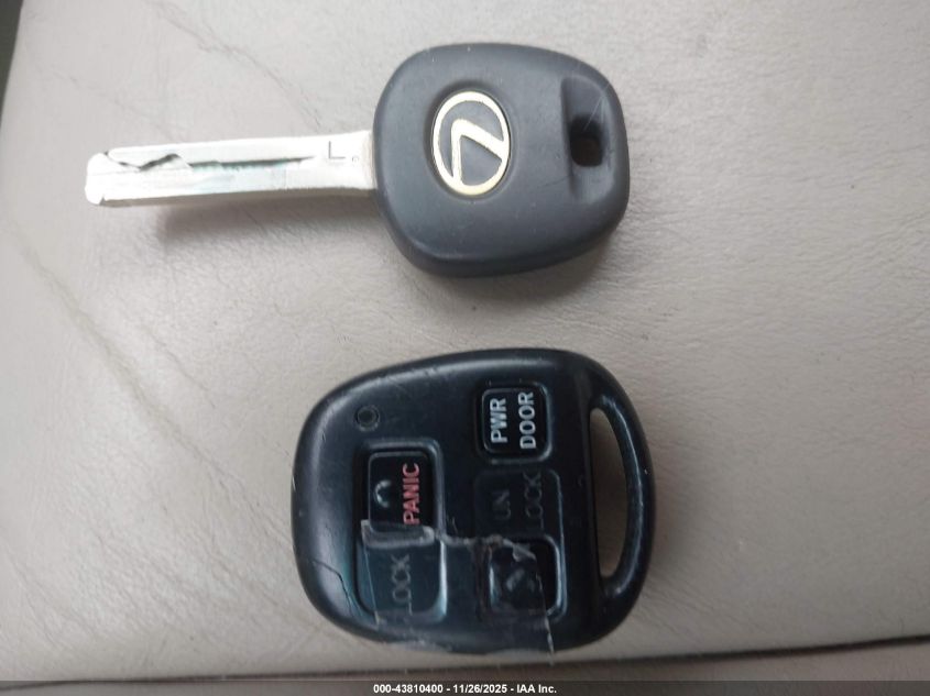 2004 Lexus Rx 330 VIN: JTJHA31U240025925 Lot: 43810400