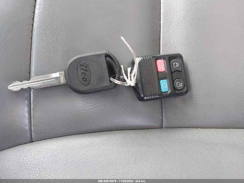 2005 Ford Escape Hybrid VIN: 1FMYU96H95KB78005 Lot: 43810479