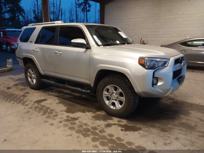 TOYOTA 4RUNNER SR5