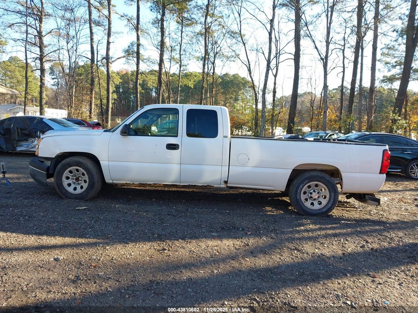 2005 Chevrolet Silverado 1500 Work Truck VIN: 1GCEC19ZX5E236587 Lot: 43810602