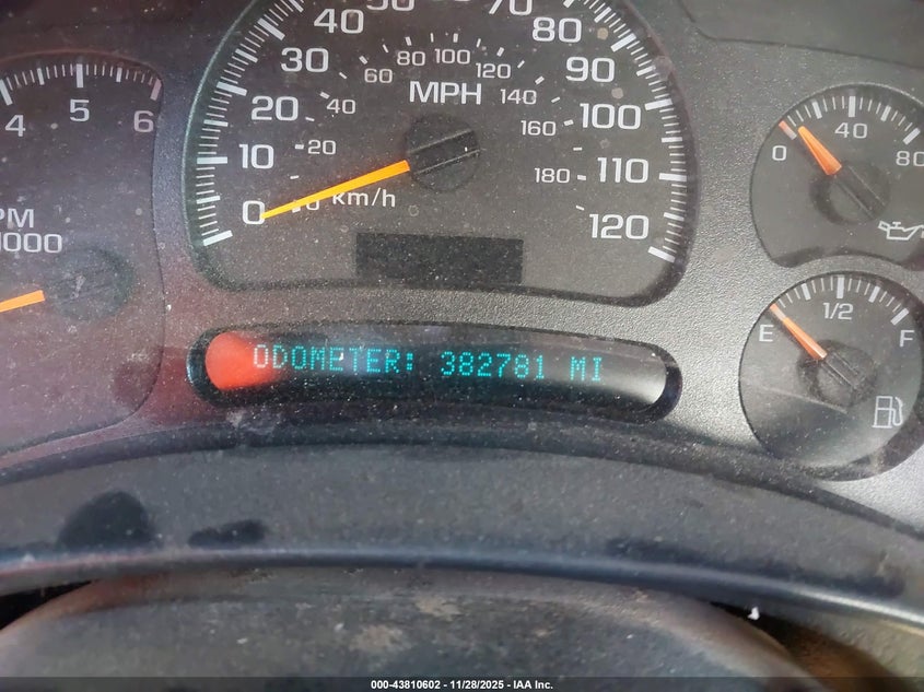 2005 Chevrolet Silverado 1500 Work Truck VIN: 1GCEC19ZX5E236587 Lot: 43810602