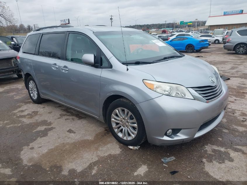 TOYOTA SIENNA XLE V6 8 PASSENGER
