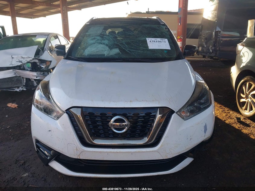 2019 Nissan Kicks Sr VIN: 3N1CP5CU3KL519797 Lot: 43810673