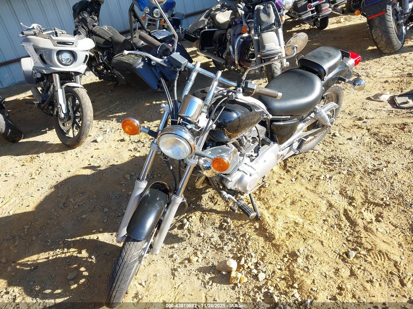 JYAVG04E3CA013438 2012 YAMAHA XV photo no. 2
