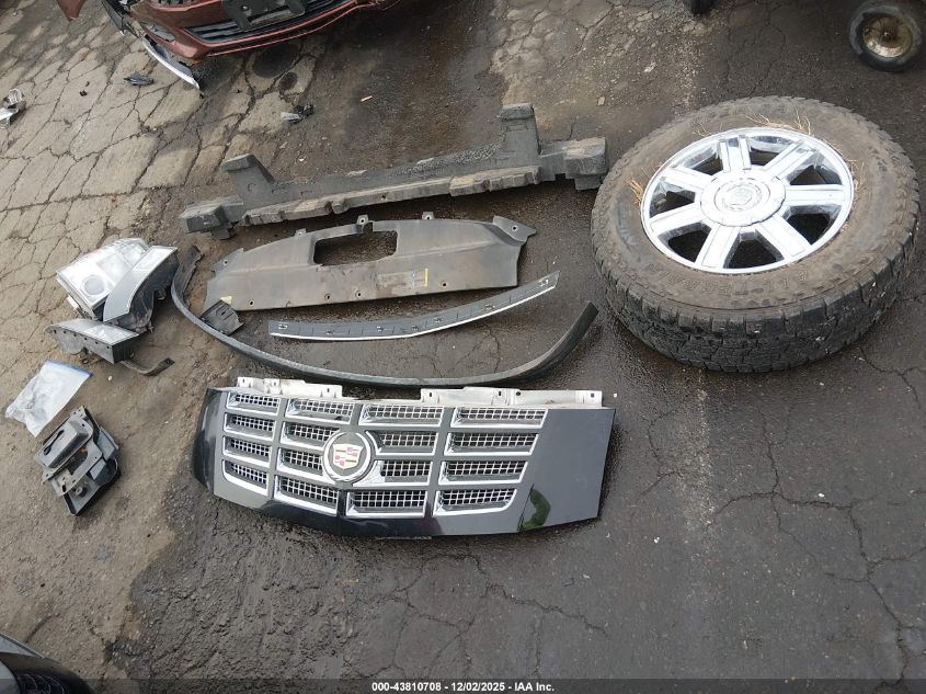 2007 Cadillac Escalade Standard VIN: 1GYFK63837R268517 Lot: 43810708