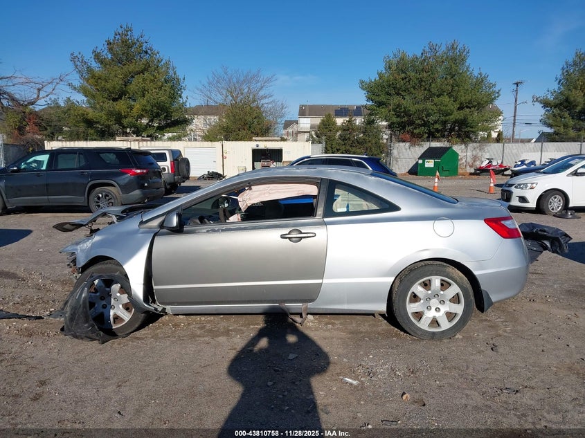 2007 Honda Civic Lx VIN: 2HGFG11637H517072 Lot: 43810758