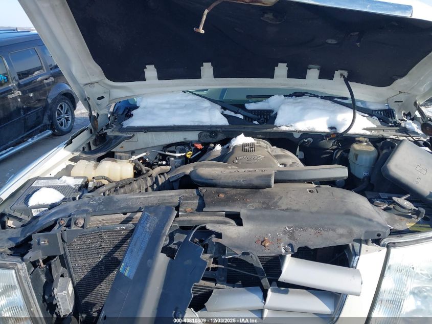 2005 Cadillac Escalade Standard VIN: 1GYEK63N75R120675 Lot: 43810809