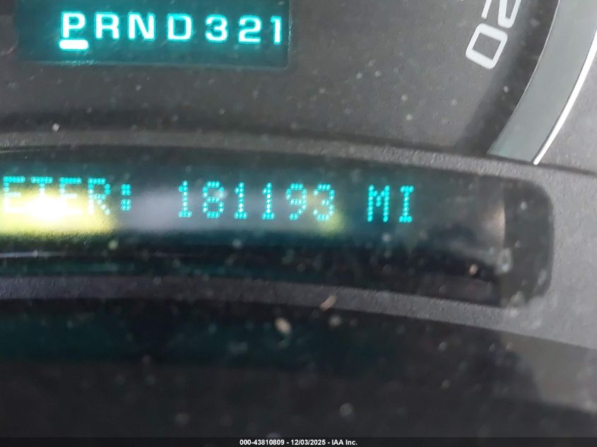 2005 Cadillac Escalade Standard VIN: 1GYEK63N75R120675 Lot: 43810809