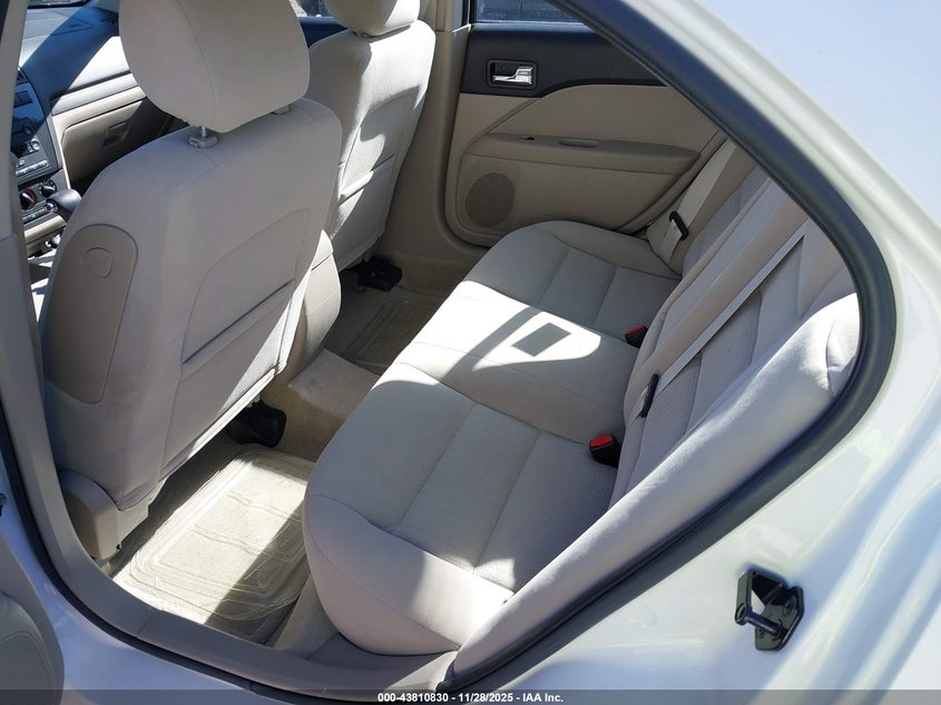 2007 Ford Fusion Se VIN: 3FAHP07Z27R124645 Lot: 43810830