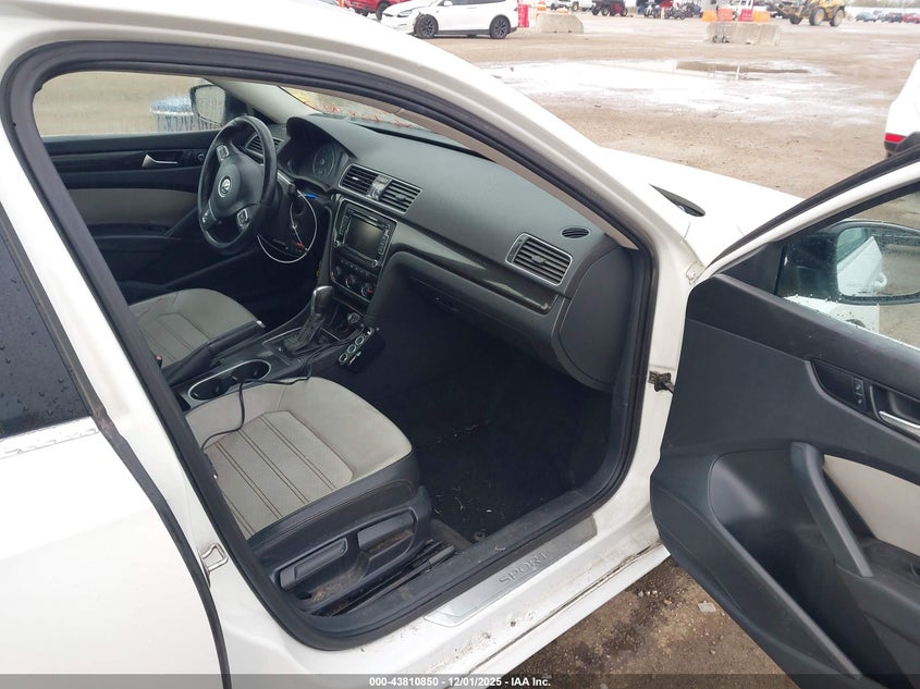 1VWBS7A33FC033180 2015 VOLKSWAGEN PASSAT photo no. 5