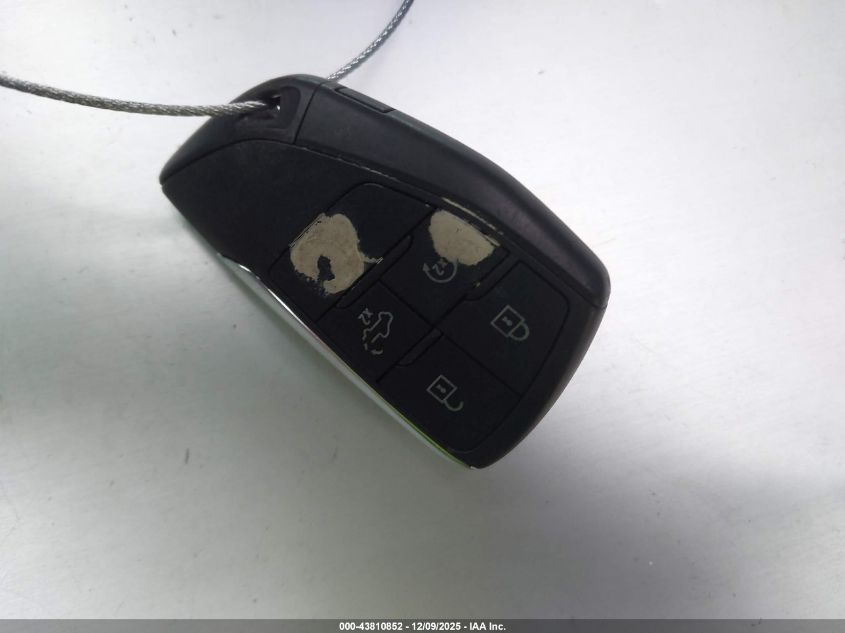 2025 GMC Sierra 1500 4Wd Short Box Slt VIN: 3GTUUDED5SG141816 Lot: 43810852